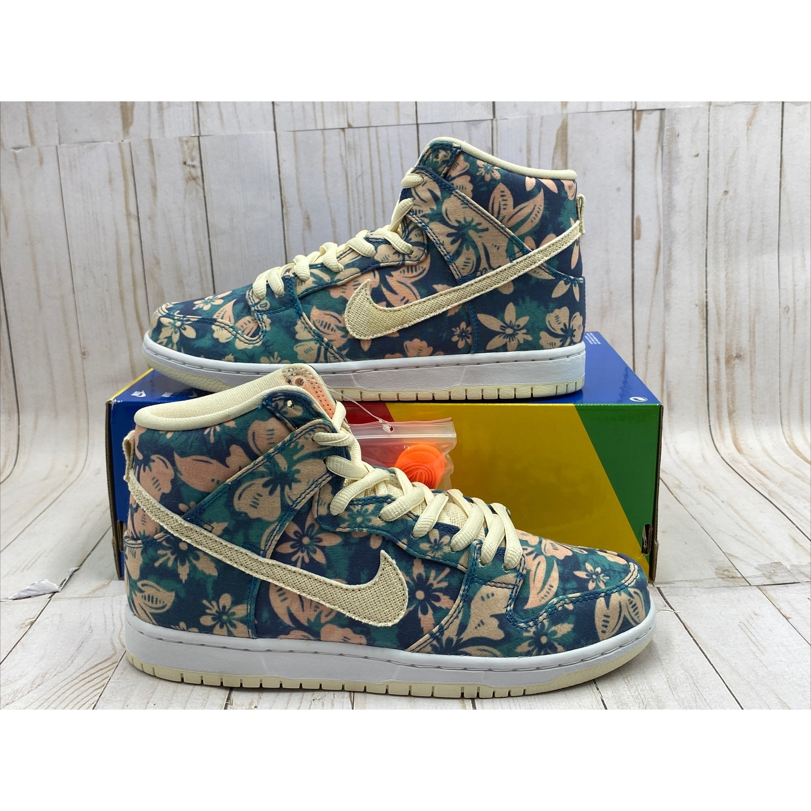 Nike Dunk High Maui Size 8.5 Cz2232300